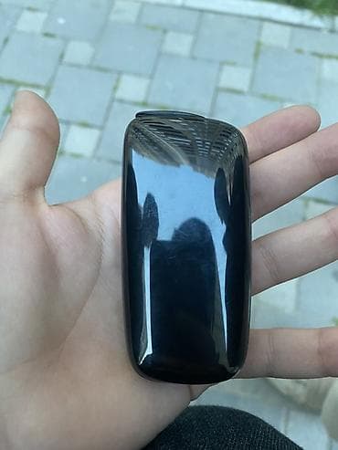 misvak çubuğu: Ploom brendinin tütün qızdırma cihazı - Kompakt və erqonomik korpus — 1