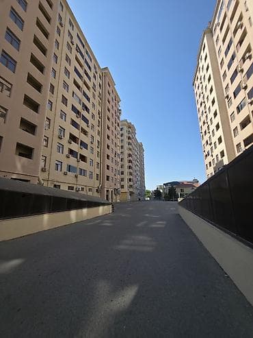 Mənzillər: Bakıxanov qəs., 2 otaqlı, Yeni tikili, m. Neftçilər, 52 kv. m — 2