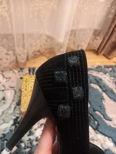 туфли новая не одевала не разу: Ayaqqabı 1dəfə geyilib təptəzə karopkada qalıb firmandı çox rahat — 6