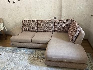 acılan yataq: Kunc divan acilir bazalidir. Qiymet 660azn. Unvan Masazir Nigaz — 1