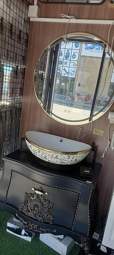 Retro üslubda dəst – vanna otağı üçün şkaf, üst qabili çanaq və