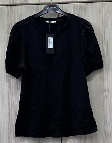 Qadın t‑shirt Yenidir, Etiketi üzərində. Ölçü: S Baki ve Sumqayita — 3