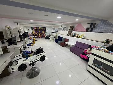 Hazır biznes kimi satılır mebellər 4 güzgülü stol Resepşn masası Saç — 1