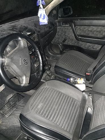Продажа авто: Opel Astra: 1.6 л | 1999 г. 22500 км Седан — 3
