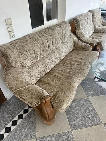 divan restoran: Klassik üslubda yumşaq mebel dəsti - Tərkib: 3 nəfərlik divan, 2 — 1