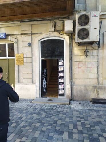 офисы в бизнес центре аренда: Səbail rayonu Heydər Əliev sarayina yaxın,sahəsi 140 kv/m olan, 5 — 15