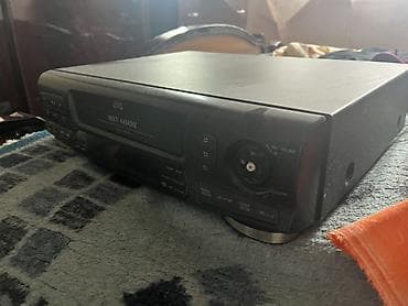 Kaset Maqnitofon JVC
