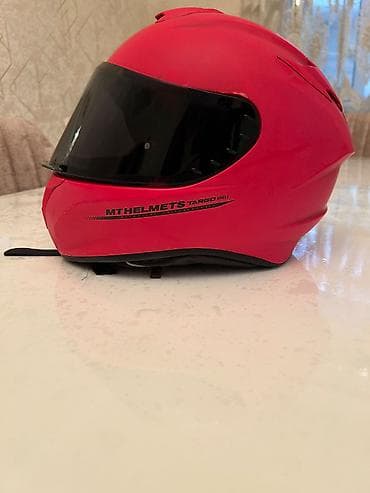 Nəqliyyat: MT helmets mat qırmızıdır vizorunda cızığ yoxdur demək olar. Üstündə — 1