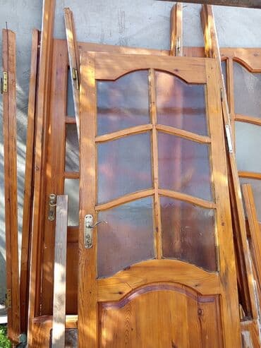rengleme ucun sekiller: Taxta şüşəli qapılar - Material: təbii ağac (şam tonlarında), laklı — 1