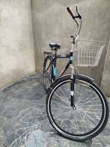velosiped dasiyicisi: İşlənmiş Şəhər velosipedi Stels, 28", sürətlərin sayı: 1, Ünvandan götürmə — 6