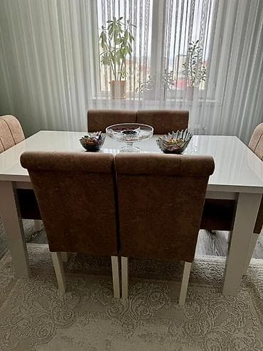 Qonaq otağı üçün, İşlənmiş, Açılan, Dördbucaq masa, 8 stul