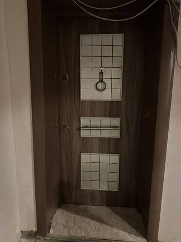 Mənzil üçün İşlənmiş Giriş qapısı 100x210 sm Ünvandan götürmə