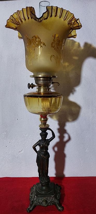 Məhsul: 19-cu əsrin sonları almaniya, fransa istehsalı neft lampaları;