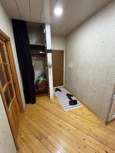 9 ci mikrorayon satilan evler: Bakı, 3 otaqlı, Köhnə tikili, m. Həzi Aslanov, 90 kv. m — 9