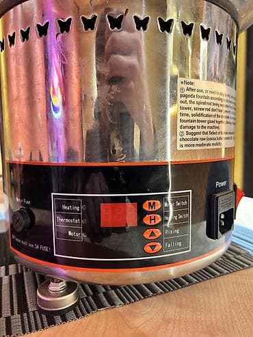 döner yeri: Paslanmayan poladdan şokolad fəvvarəsi - 5 mərtəbəli “pagoda” tipli — 3