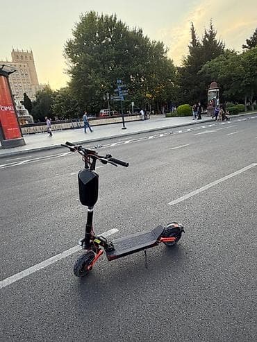 surron bike: Elektrik skuter – güclü off-road təkərlər və tam işıqlandırma sistemi — 5