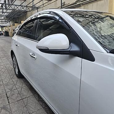 masin səkilləri: Chevrolet Cruze LTZ sedan - Kuzov: sedan, ağ rəng - Komplektasiya — 9