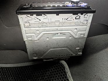 pioner maqintofon: Maqnitol, Pioneer, AUX — 2