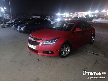 chevrolet cruze stop: Chevrolet Cruze sedan – qırmızı rəng Xüsusiyyətlər: - Kuzov: 4 qapılı — 3