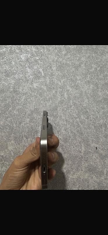 Elektronika: IPhone 15 Pro, 64 GB, Gümüşü, Face ID — 3