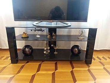 Şüşə TV tumbası – qara rəng, 3 mərtəbəli - Material: qalın temperli — 1