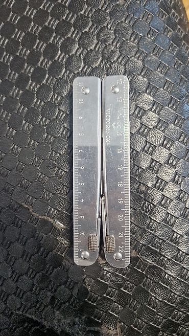 Victorinox çoxfunksiyalı multitool - Paslanmayan poladdan hazırlanmış