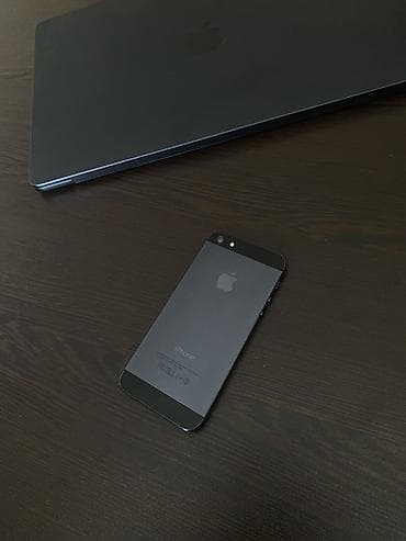 apple qulaqcıq: IPhone 5, Qara — 2