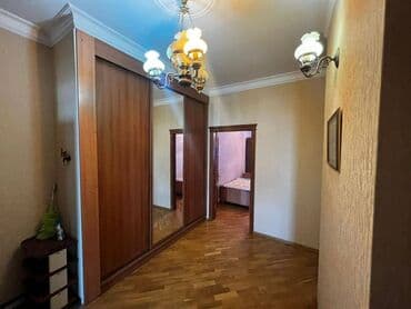 bine qesebesinde ev: Ev temirlidir, tam ewyali verilir ve bezi ewyalar yenilenib. Binada — 2