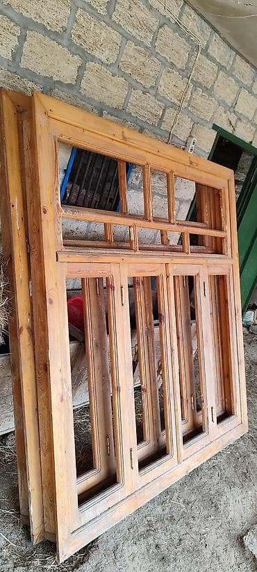 Tavan: İşlənmiş Taxta pəncərə, Еni: 178 sm, Uzunluğu: 175 sm — 2