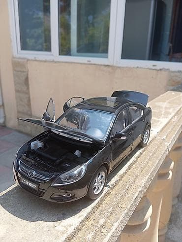 Kolleksiya üçün detallı die-cast model avtomobil - Marka/model: JAC — 1