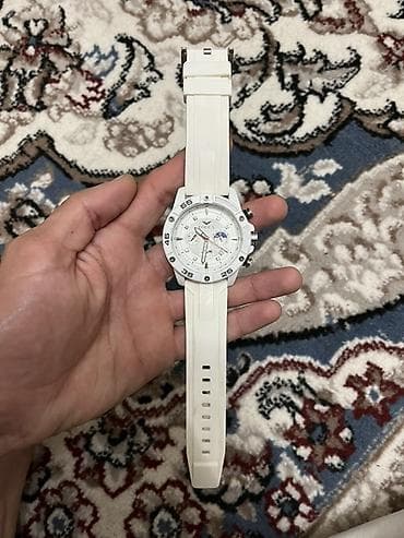 qara kişi ayaqqabıları: Yeni, Qol saatı, Omega, rəng - Ağ — 2