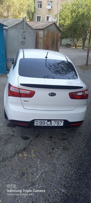 фольксваген поло седан 1 6: Kia Rio: 1.4 l | 2013 il Sedan — 6