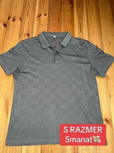 Futbolkalar: Her biri ustunde yazilib giymetde razilasmag olar sondaki L razmerdir — 3
