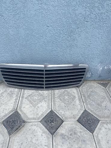 vaz radiyatoru: Məhsul: Mercedes e class Avtomobil üçün ön bamper və radiator — 2