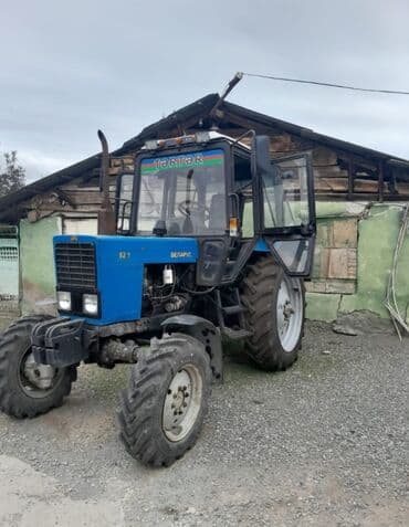 диски на внедорожники: Belarus 82.1 traktor - Rəng: mavi - 4x4 (ön dartı) konstruksiyası - — 1