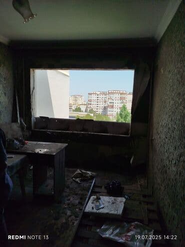 icare avtomobil qalmaq serti ile: Səssiz tozsuz səliqəli kəsim. Beton katlavan monolit kubik — 11