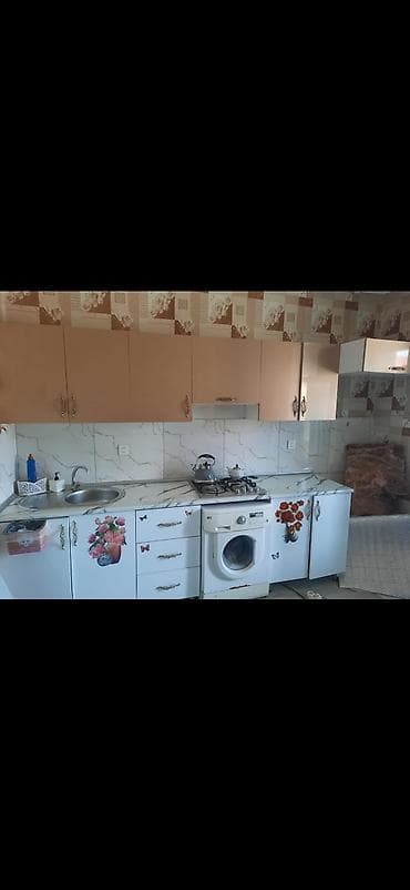 Mebel: Mətbəx mebeli satılır📍ölçü 3.50📍üzərində moyka verilir📍250azn✅Unvan — 1