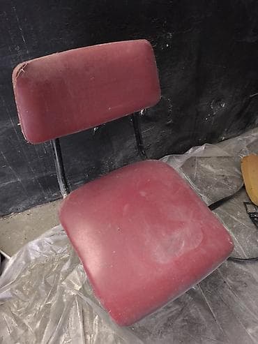 4 dənə Dəmir Qırmızı rəngli oturacaq və bel hissəsi olan klassik metal lalafo.az -da 4 dənə Dəmir Qırmızı rəngli oturacaq və bel hissəsi olan klassik metal