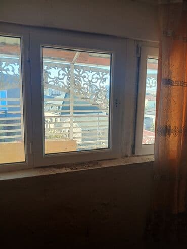 тап аз дома: 1 otaqlı həyət evi (studiyo plan). - Girişdə dəmir darvaza. - — 14