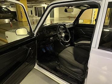 Avtomobil satışı: VAZ 2107 “Classic” sedan - Kuzov: ağ rəng, xrom və qara detallı ön — 3