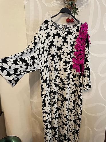 Satilir 1 defe geyinilib baha alinin 170’manata satilir razmer l. Xl — 1