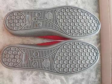 Digər ayaqqabılar: Ölçü: 37, rəng - Qırmızı, Yeni — 7