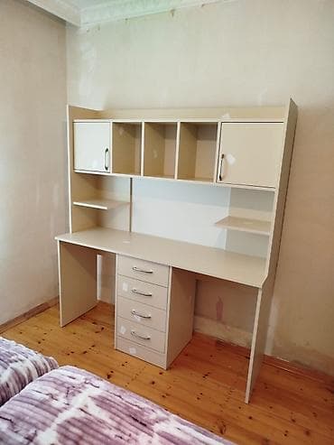 Прямой стол, С полками, С выдвижными ящиками, Россия, Ламинат простой