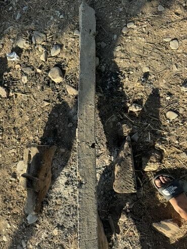 ev qapıları və darvazalar: Beton dirək düzbucaqlı formaya malikdir və müxtəlif tikinti və dəstək — 1