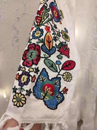 ağ qadın ətəkləri: Paltar M razmer — 2