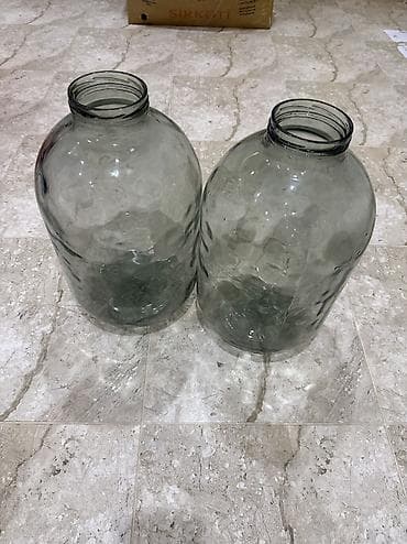Qab-qacaq və mətbəx ləvazimatları: Şüşə qablar – 2 ədəd - Material: qalın, şəffaf-yaşıl tonlu şüşə - — 1