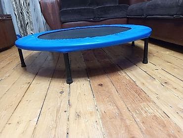 gitara balaca: Ev üçün mini batut / fitnes trampolini - Dairəvi dizayn, mərkəzdə — 2