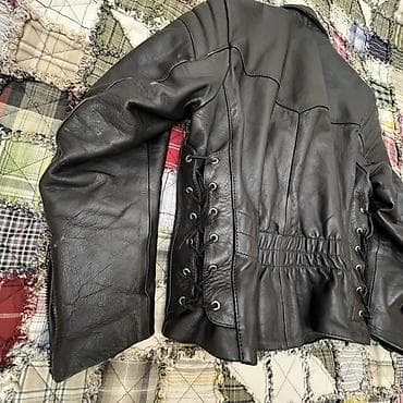 Dəbilqə düyməli motosiklet üslublu qara dəri gödəkçə. Razmer M,L, XL — 8