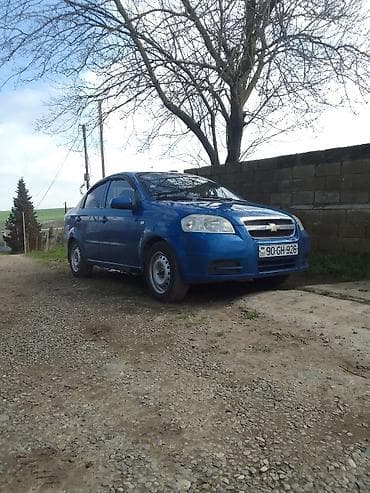 Chevrolet Aveo sedan – mavi rəng, 4 qapı, ön ötürücülü