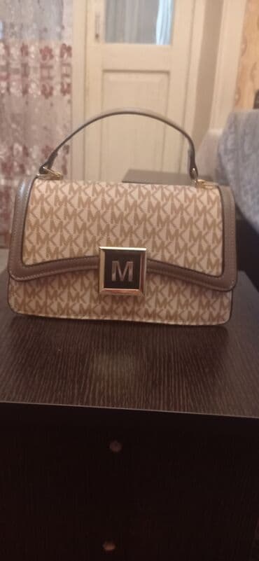 səyahət çantası: Çanta təzədir — 1